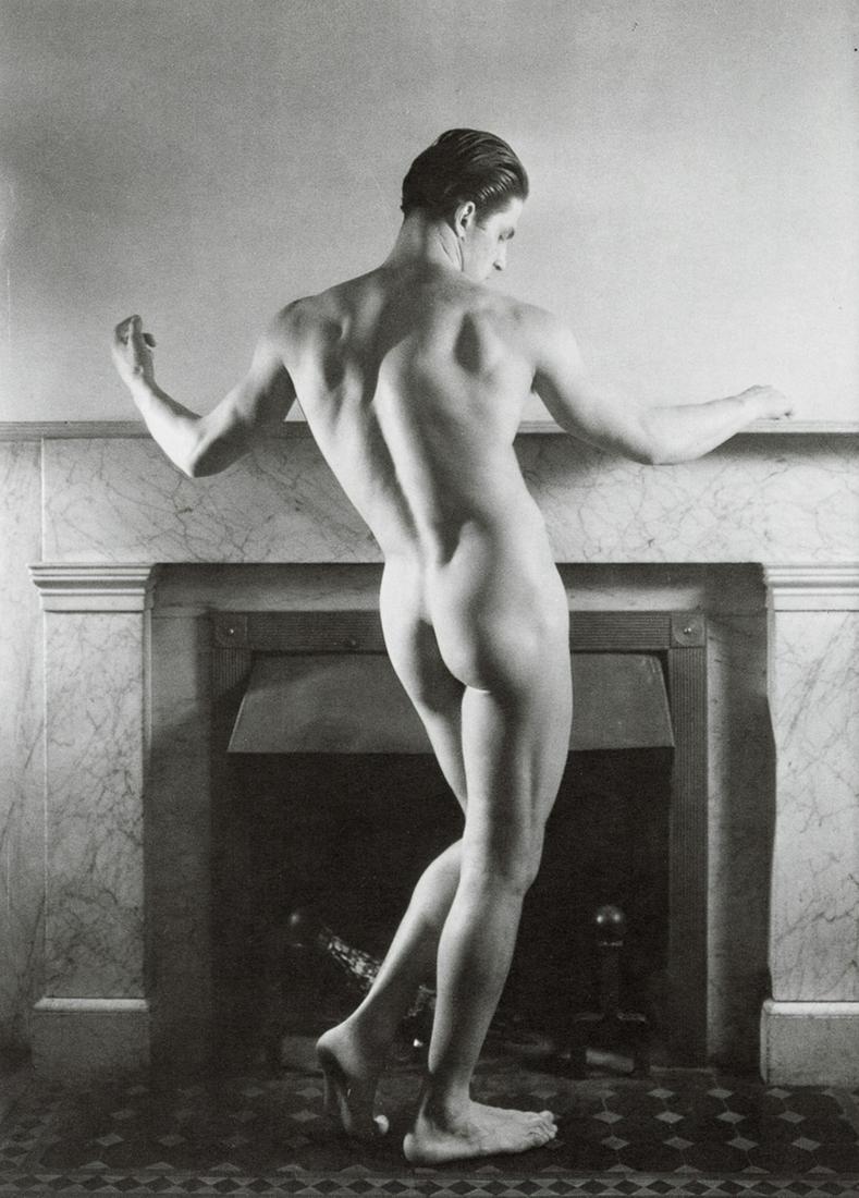 GEORGE PLATT-LYNES - Male Nude, 1932: Artist: George Platt-Lynes Title: Male Nude, 1932 Medium: Photo Litho, 1993, USA Dimensions: 6.05x8.45" Description: Heat Wax Mounted on 8.5x11" Conservation Board Artist Bio: George Platt Lynes was a