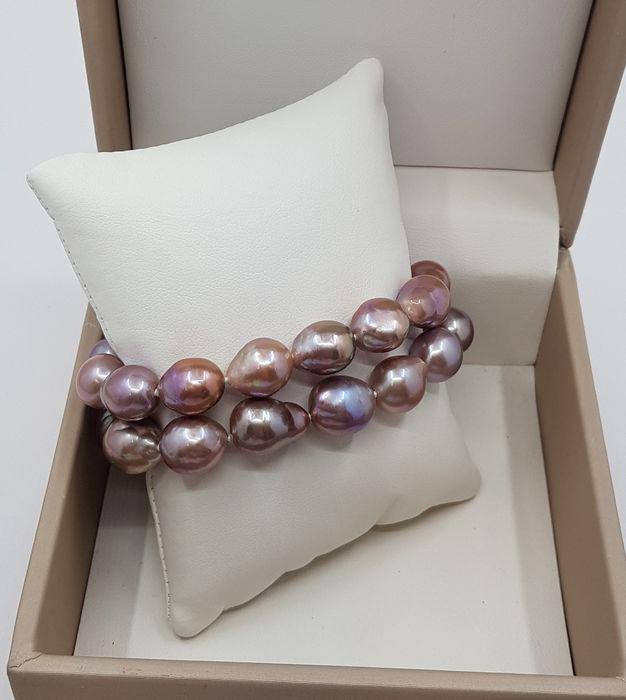 10x12mm Beautiful Colour Edison Freshwater pearls -: Title: 10x12mm Beautiful Colour Edison Freshwater pearls - Bracelet Description: This beautiful pearl bracelet features a double row of lustrous Edison pearls measuring 10x12mm. Most freshwater pearls