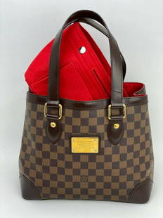 LOUIS VUITTON Hampstead PM Damier Ebene Brown Canvas: Pre-Owned 100% Authentic Louis Vuitton Hampstead PM Damier Ebene RATING: B..very good, well maintained, shows minor signs of wear MATERIAL: Damier Ebene Canvas COLOR: brown LEATHER: handles and trim h