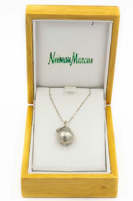 Roberto Coin White Gold Pearl and Diamond Drop Pendant (1 of 7)
