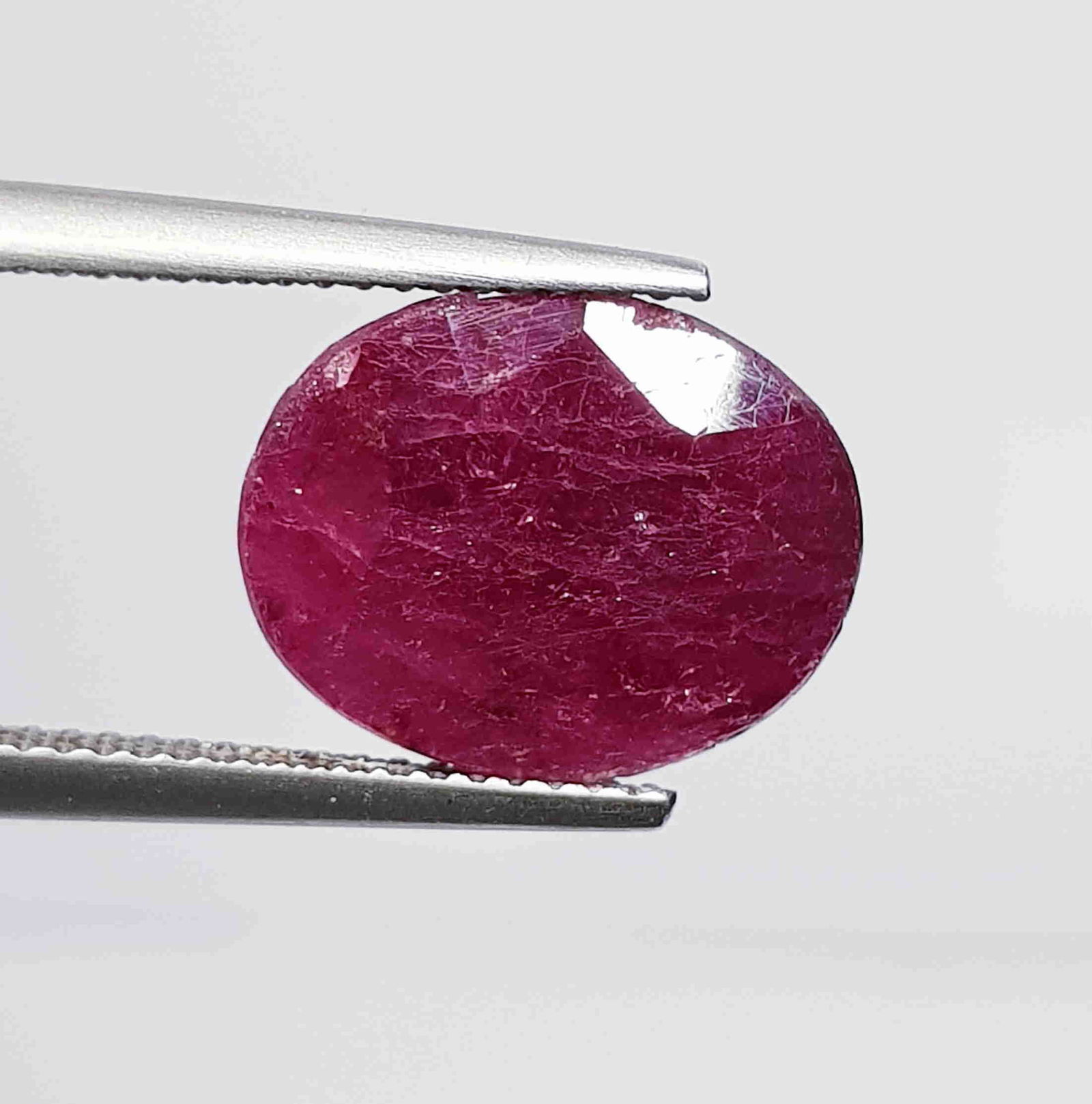 7.29 Ct Natural Faceted Ruby Oval Cut (1 of 4)
