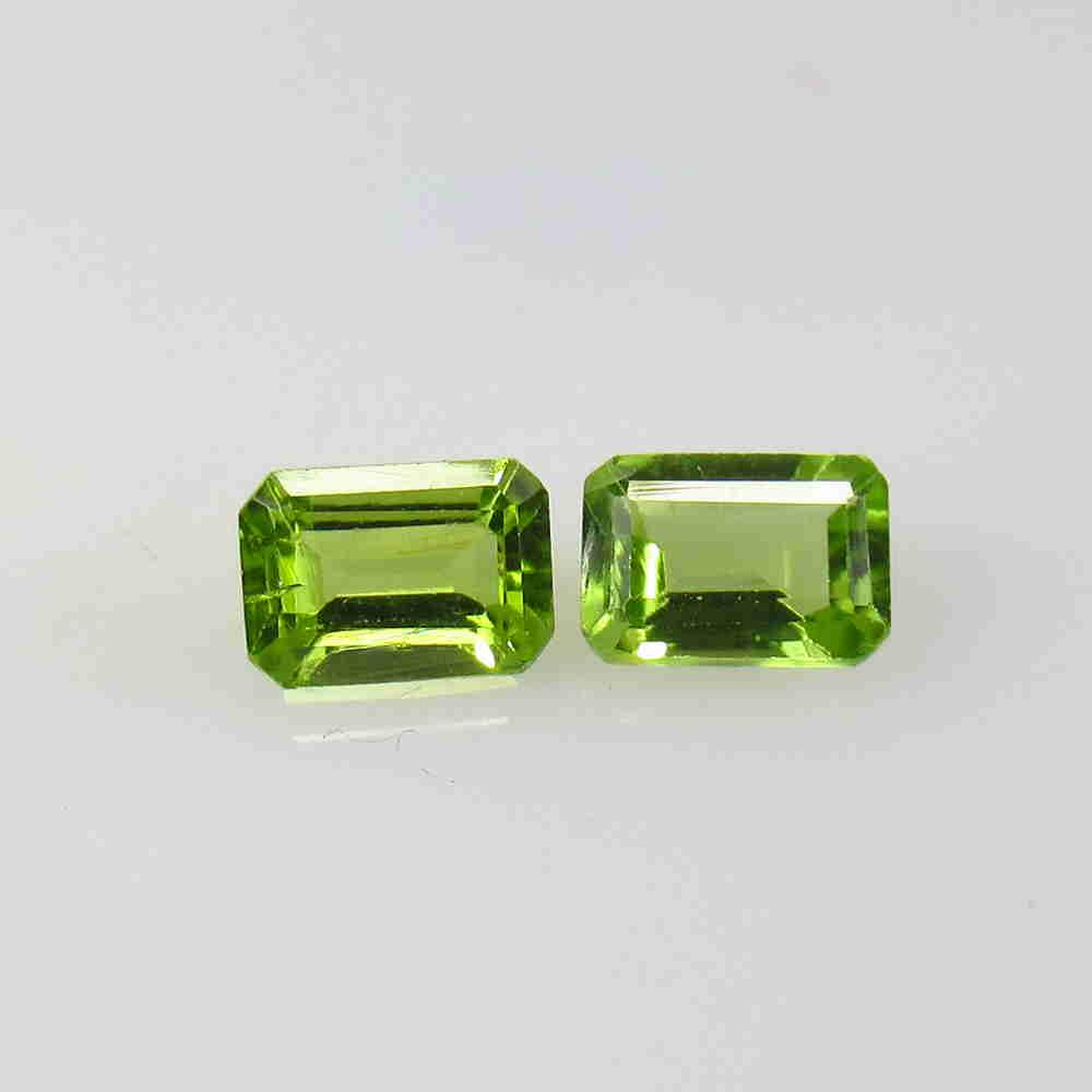 2.00 Ctw Natural Pakistan Peridot Octagon Pair: No Reserve! Title: 2.00 Ctw Natural Pakistan Peridot Octagon Pair Stone Clarity: VVS Gemstone: Peridot Size/ Dimensions: 2 Carat Weights: 7.10 x 5.00 x 3.50 mm / 2 PC's Additional Info: Top Class Full