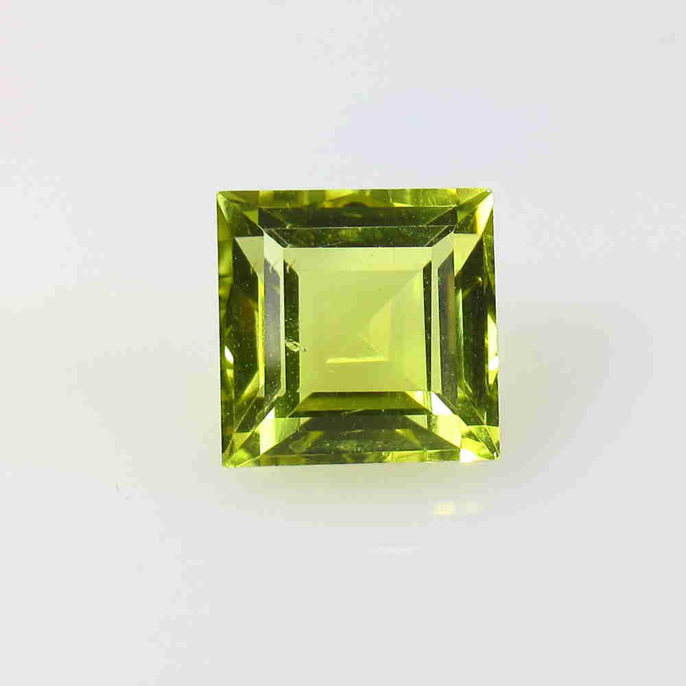 5.40 Ctw Natural Lemon Quartz Square Cut: No Reserve! Title: 5.40 Ctw Natural Lemon Quartz Square Cut Stone Clarity: VVS Gemstone: Lemon Quartz Size/ Dimensions: 5.40 Carat Weights: 10.30 x 10.20 x 7.10 mm Additional Info: Good Luster / Top C