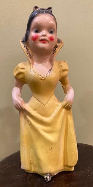 Vintage 1950's Cinderella Chalkware Carnival Prize (1 of 7)