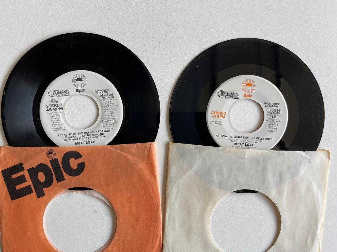 THE MEATLOAF DJ PROMO SET: Meat Loaf – Paradise By The Dashboard Light Label: Epic – AE7-1167, Cleveland International Records – AE7-1167 Format: Vinyl, 7", 45 RPM, Promo Country: US Released: 1977 Genre: Rock Style: Aren