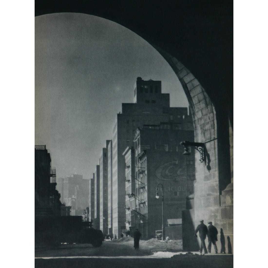 JOHN MULLER - Under the bridge (1 of 1)