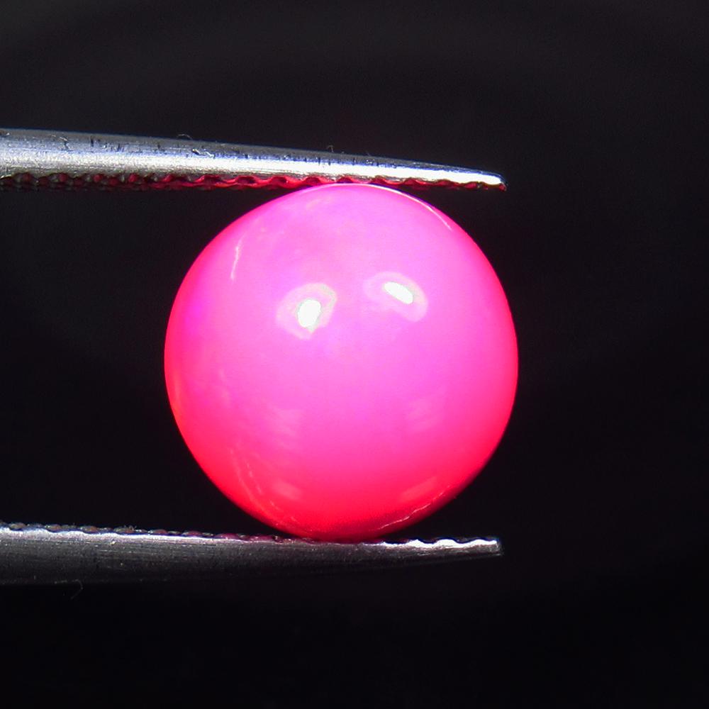 2.40 Ct Natural Ethiopian Pink Fire Opal Round Cab (1 of 2)
