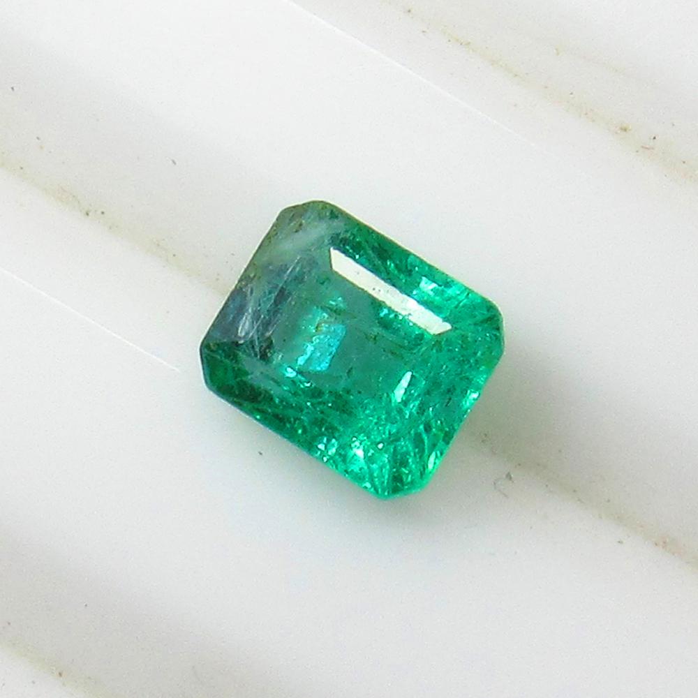1.07 Ct Natural Zambian Emerald Octagon Cut (1 of 2)