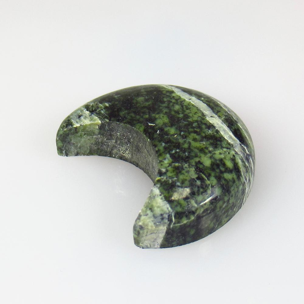 14.28 Ct Natural Jasper Quartz Half Moon Shape Cab: No Reserve! Title: 14.28 Ct Natural Jasper Quartz Half Moon Shape Cab Color/Clarity: Opaque Gemstone: Natural Jasper Quartz Carat Weight: 14.28 Size/Dimensions: 21.50 x 10.00 x 10.00 mm Additional Inf
