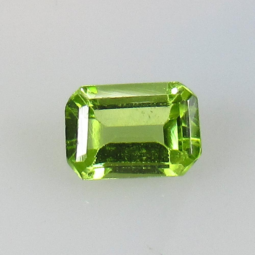 1.12 Ct Natural Pakistan Peridot Octagon Cut: No Reserve! Title: 1.12 Ct Natural Pakistan Peridot Octagon Cut Color/Clarity: VVS Gemstone: Natural Peridot Carat Weight: 1.12 Size/Dimensions: 7.20 x 5.10 x 3.50 mm Additional Information: Top Class