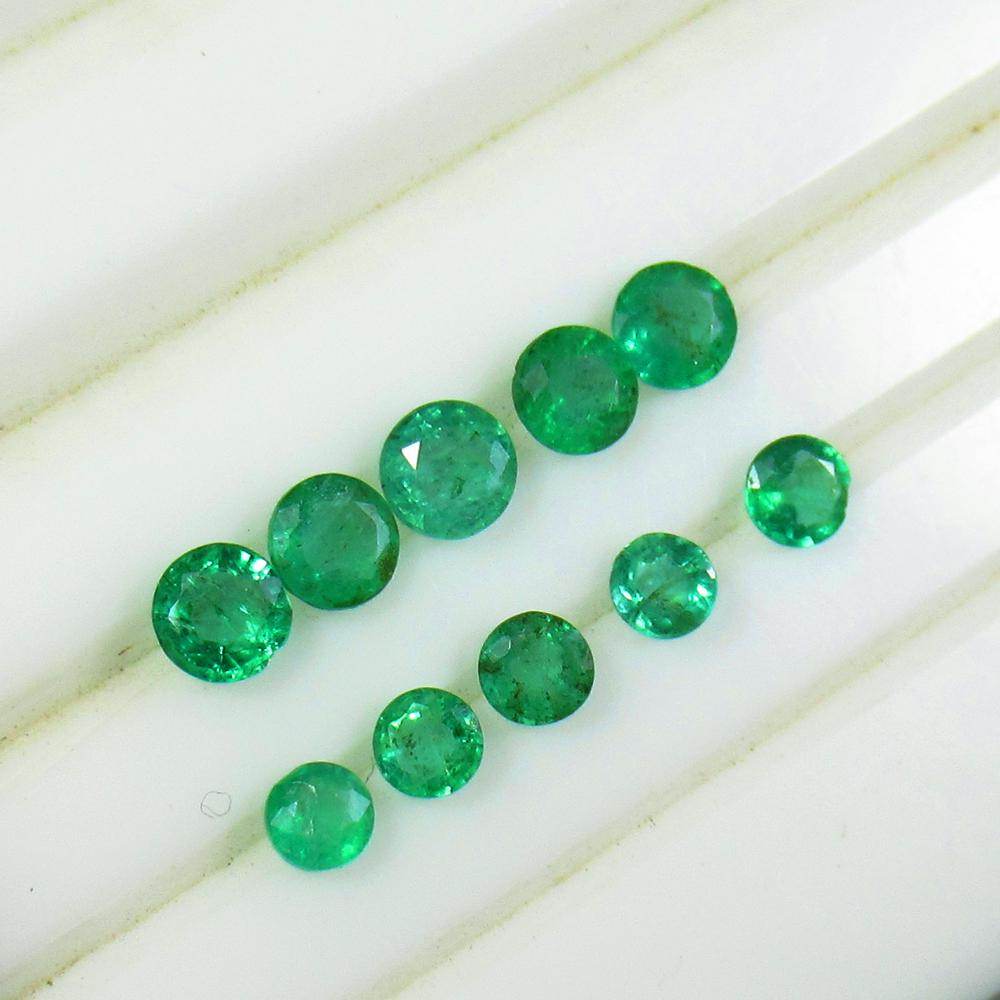 2.36 Ct Natural 10 Zambian Emerald Round Set (1 of 2)