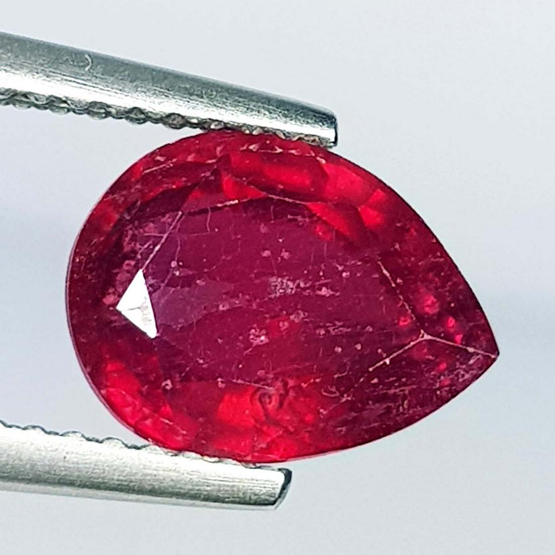 2.84 Ct  Natural Ruby Pear Cut (1 of 5)