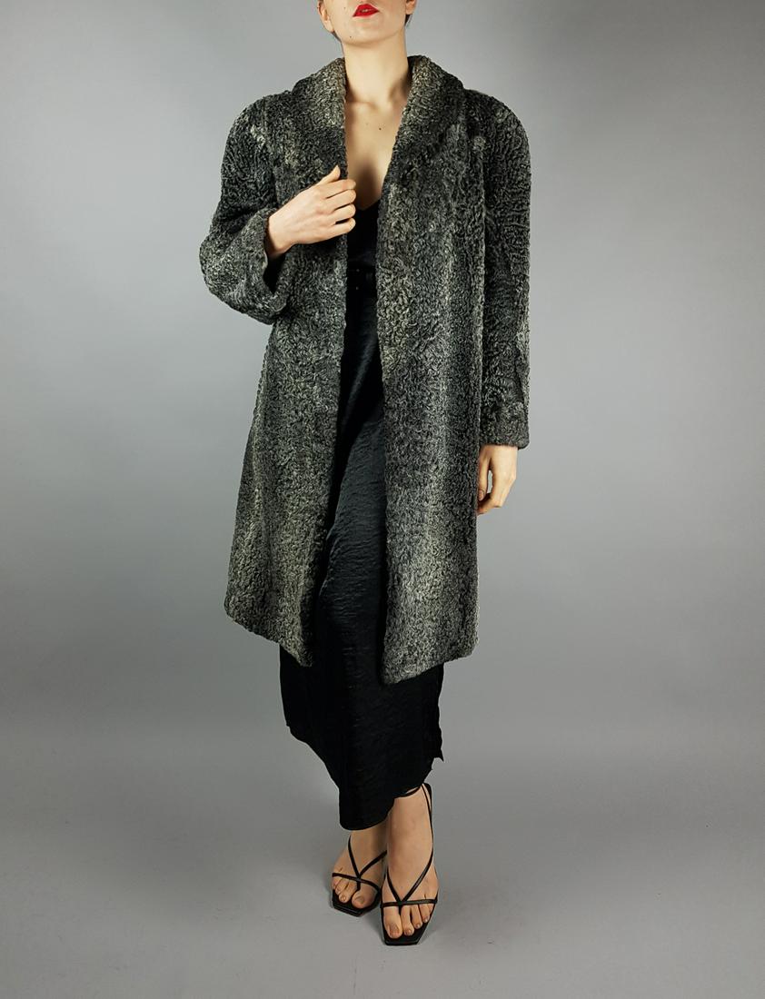 GREY CURLY LAMB FUR COAT (1 of 8)