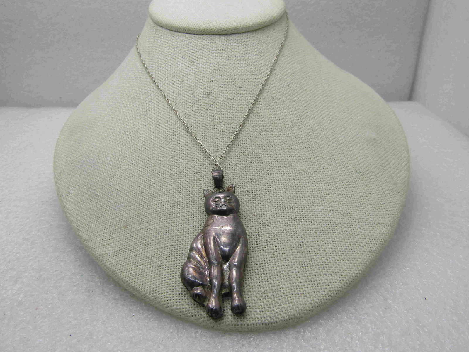 Vintage Sterling Silver Puffy Cat Necklace, 32", (1 of 7)