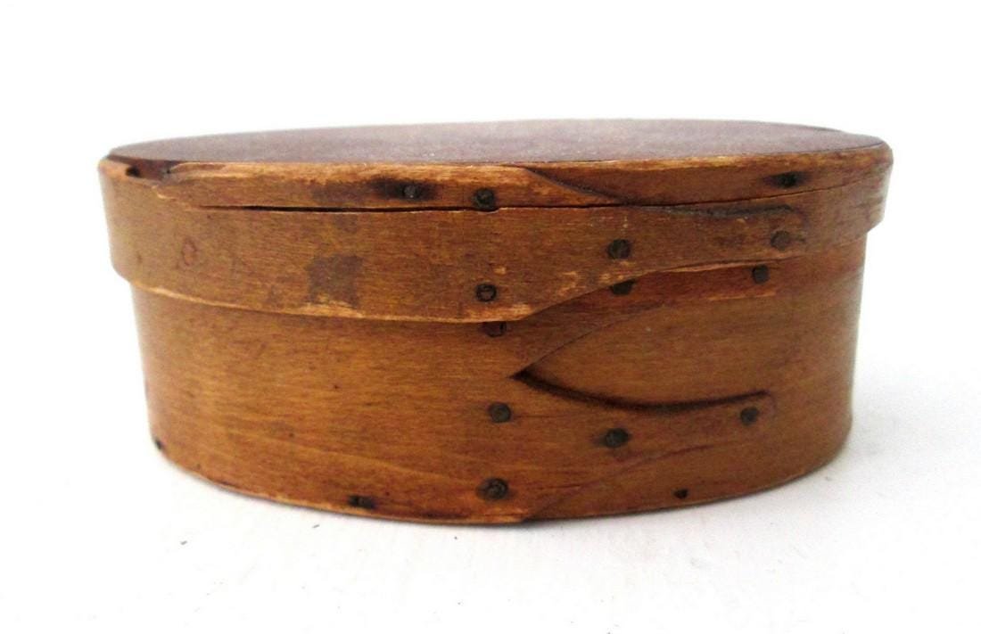 Rare Shaker Yellow Painted Sewing Box (1 of 10)