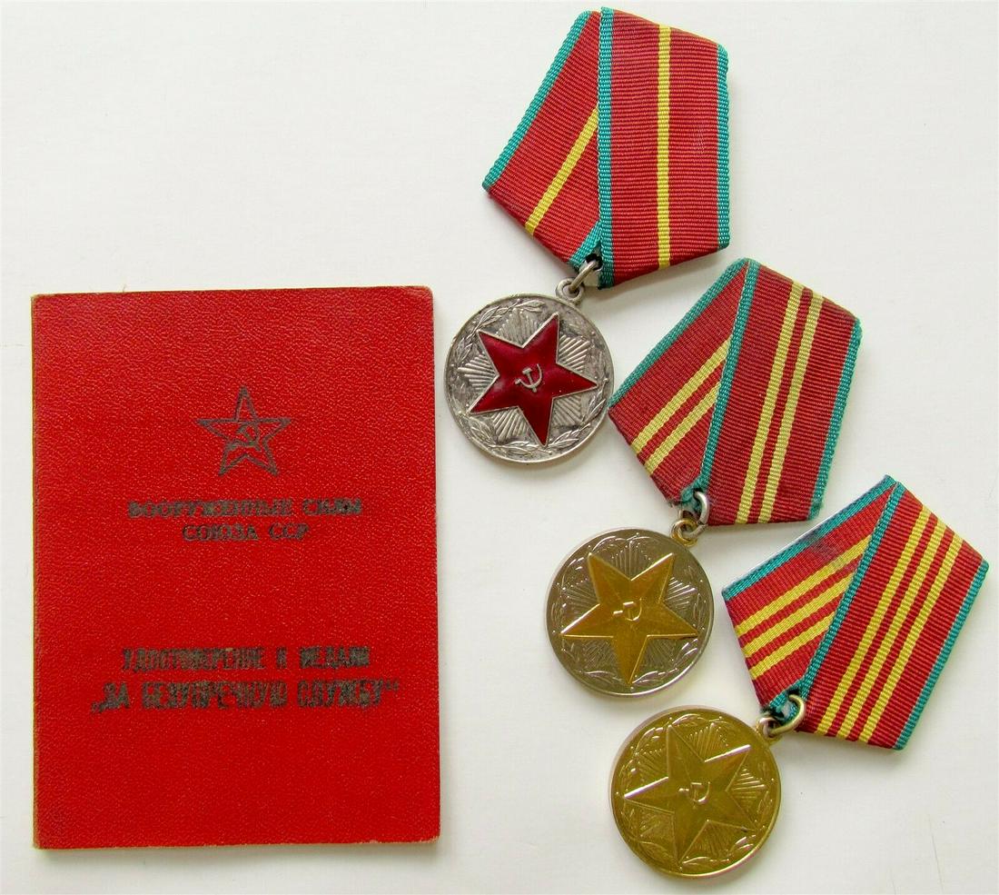 RUSSIAN SOVIET 3 MEDALS SET FOR EMPECCABLE SERVICE in: VERY GOOD CONDITION (914) Reserve: $24.00 Shipping: Domestic: Flat-rate of $15.00 to anywhere within the contiguous U.S. International: Foreign shipping rates are determined by destination. Combined s