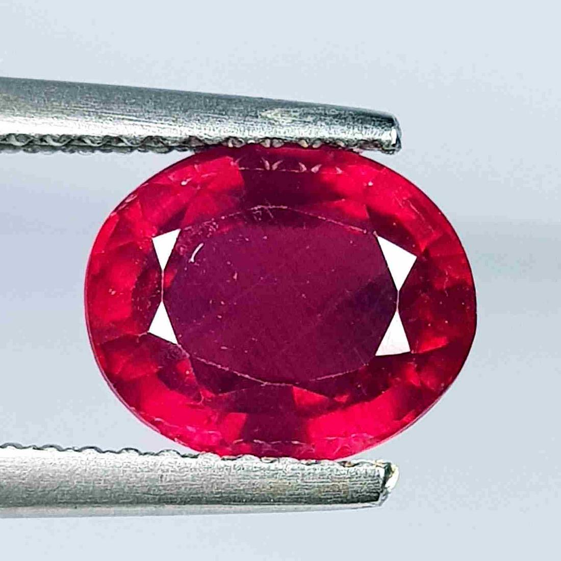 2.47 Ct  Natural Ruby Oval Cut (1 of 5)