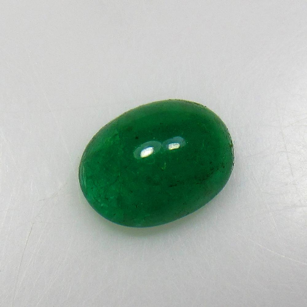 1.41 Ctw IGI Certified Natural Zambian Emerald Oval Cab: No Reserve! Title: 1.41 Ctw IGI Certified Natural Zambian Emerald Oval Cab Stone Clarity: Transparent Gemstone: Emerald Carat Weight: 1.41 Size/Dimensions: 8.25 x 6.24 x 3.85 mm Additional Information