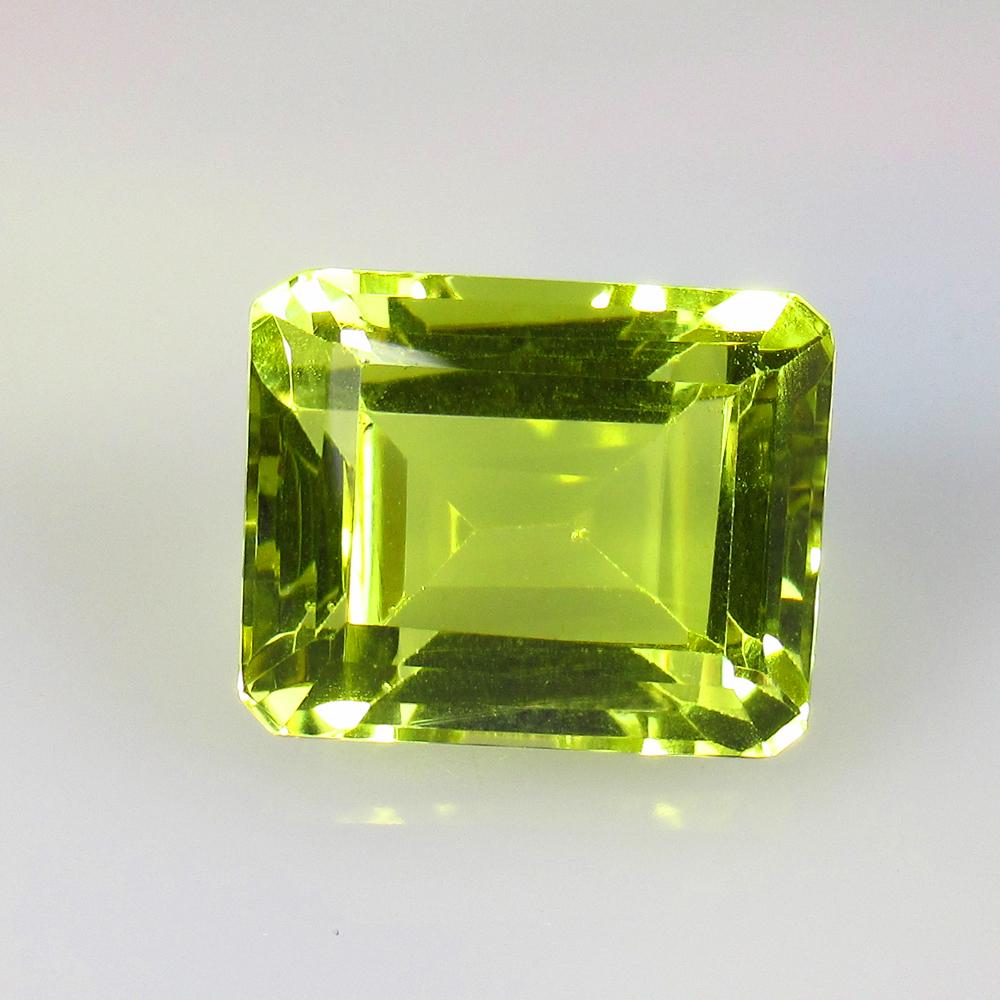 12.50 Ctw Natural Lemon Quartz Octagon Cut: No Reserve! Title: 12.50 Ctw Natural Lemon Quartz Octagon Cut Stone Clarity: VVS Gemstone: Lemon Quartz Carat Weight: 12.50 Size/Dimensions: 14.50 x 11.70 x 9.70 mm Additional Information: Good Luster