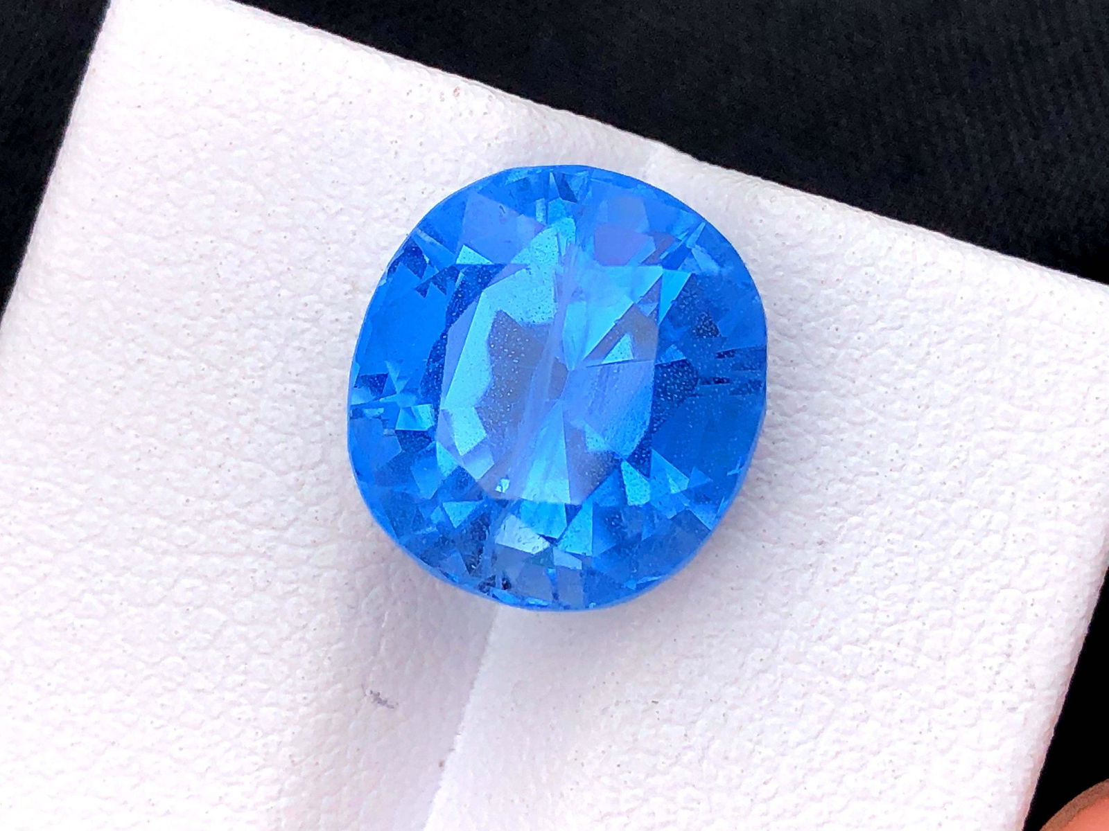 Aquamarine Gemstone , Presenting Collection Grade (1 of 4)