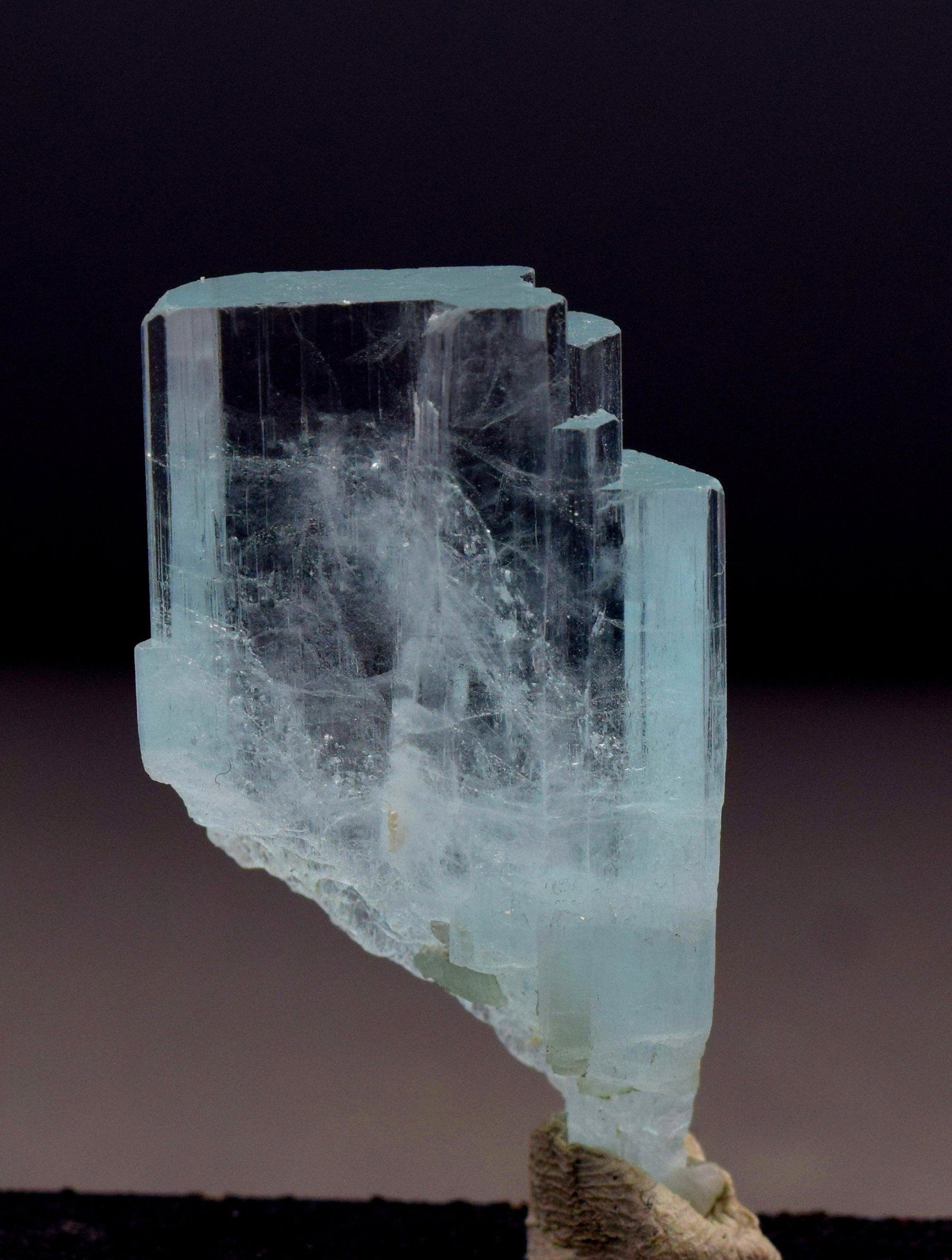 Aquamarine Var Beryl Crystal , Natural Aquamarine &: Aquamarine Var Beryl Crystal , Natural Aquamarine & Damage Free Crystal from Shigar Pakistan 10 gram- 35*22*8mm R20-119 Reserve: $75.00 Shipping: Domestic: Flat-rate of $20.00 to anywhere within the c