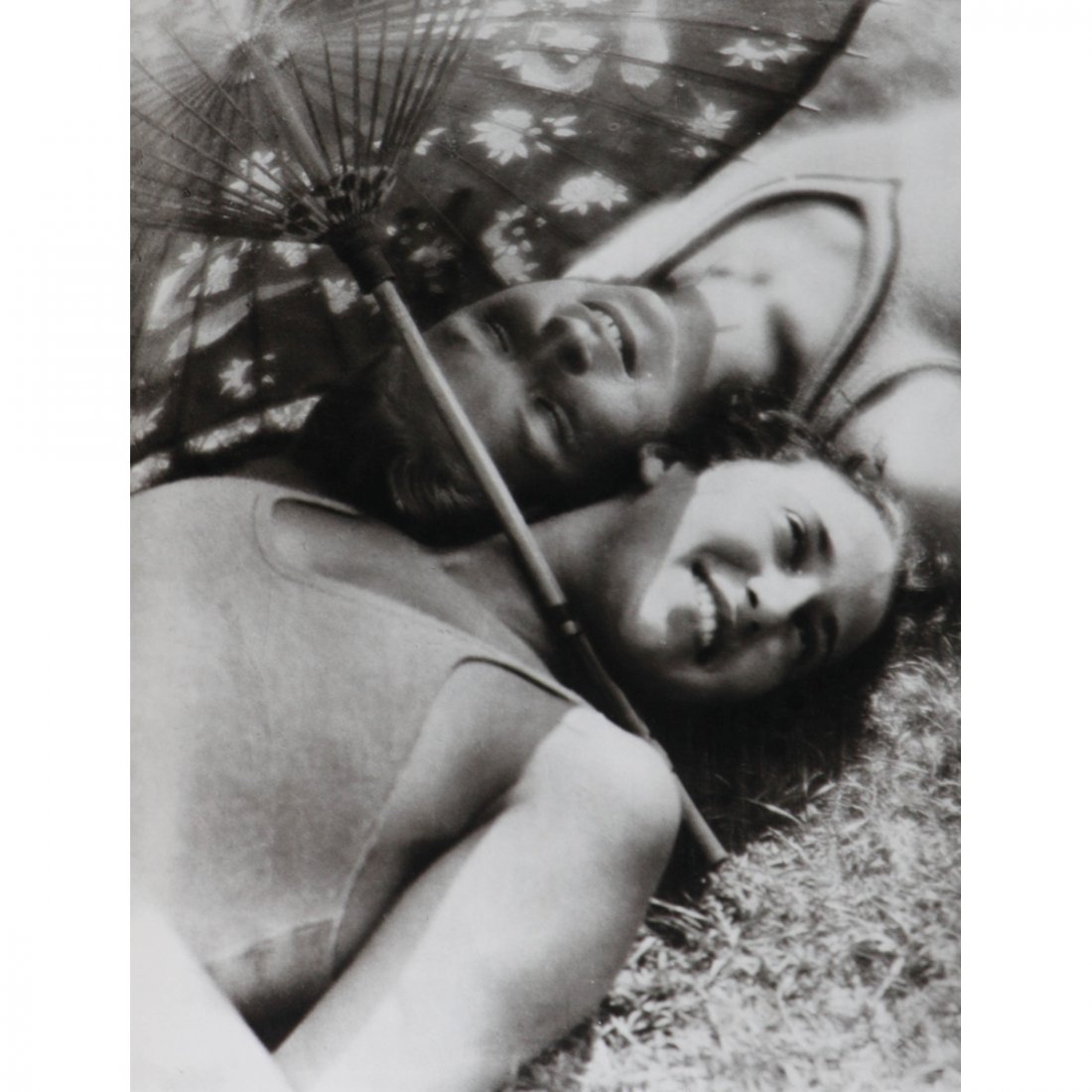 MARTIN MUNKACSI - Hungary, 1923-7 - parasols: Artist: MARTIN MUNKACSI Print Title: Hungary, 1923-7 Medium: Sheet-fed Gravure Printing Date: 1970's Printed in England Image Size Approx. 8.75 X 7 inches Martin Munkacsi (1896-1963) was a Hungarian p