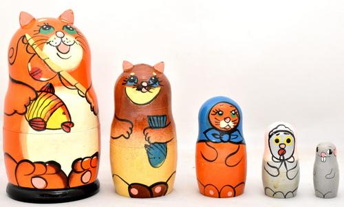 Matreshka: Dimensions: 9 × 17 cm Matreshka. Traditional russian wooden nesting doll, handmade, handpainting, 5 pcs. Reserve: $60.00 Shipping: Domestic: Flat-rate of $50.00 to anywhere within the contiguous U.S.