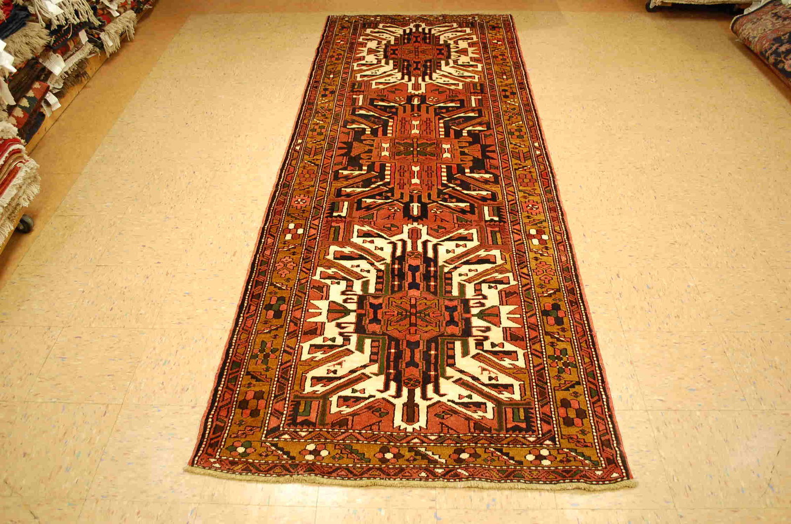 c1930s ANTIQUE PRSAN HERI Z SERAPI RUNNER RUG 3'10" x (1 of 10)
