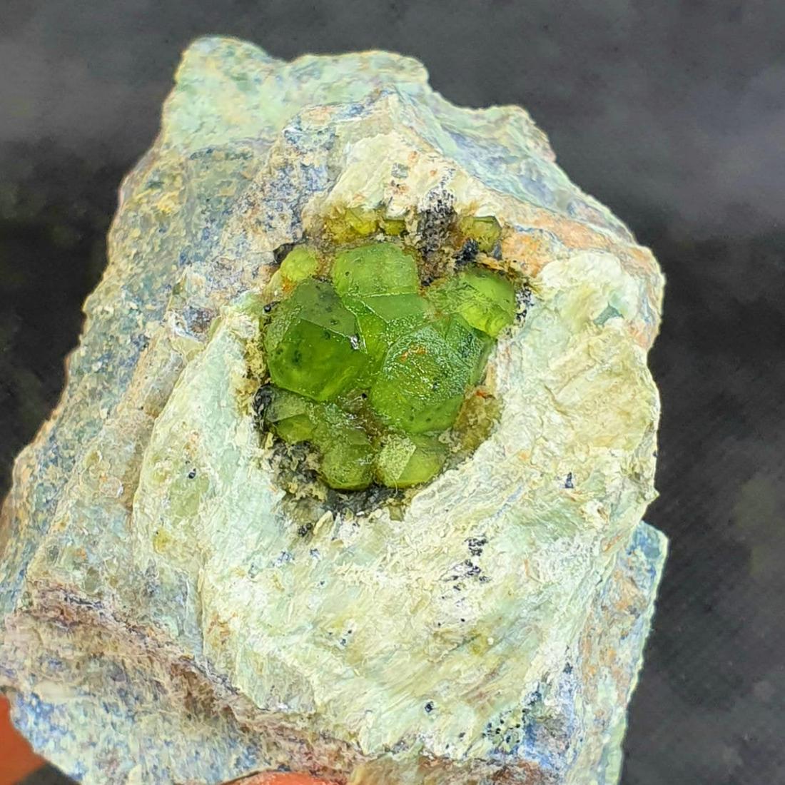 Garnet Crystal , Terminated And Undamaged Green Color (1 of 4)