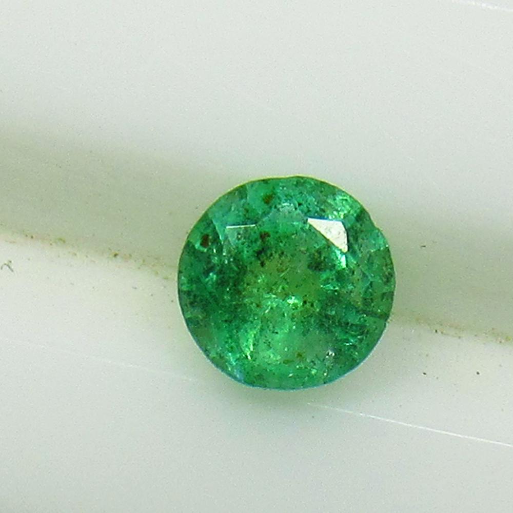 0.51 Ct Natural Zambian Emerald Round Cut (1 of 2)