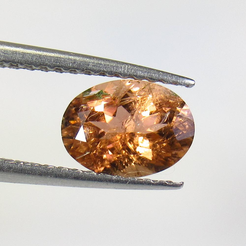 1.10 Ct Natural Tourmaline Oval Cut: No Reserve! Title: 1.10 Ct Natural Tourmaline Oval Cut Stone Clarity: VVS Gemstone:Natural Tourmaline Carat Weight: 1.1 Size/Dimensions: 7.90 x 5.90 x 4.00 mm Additional Information: Oval cut / Full L