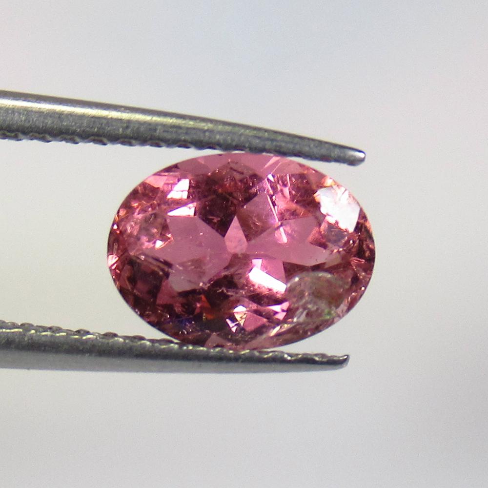 1.33 Ct Natural Pnk Tourmaline Oval Cut (1 of 2)