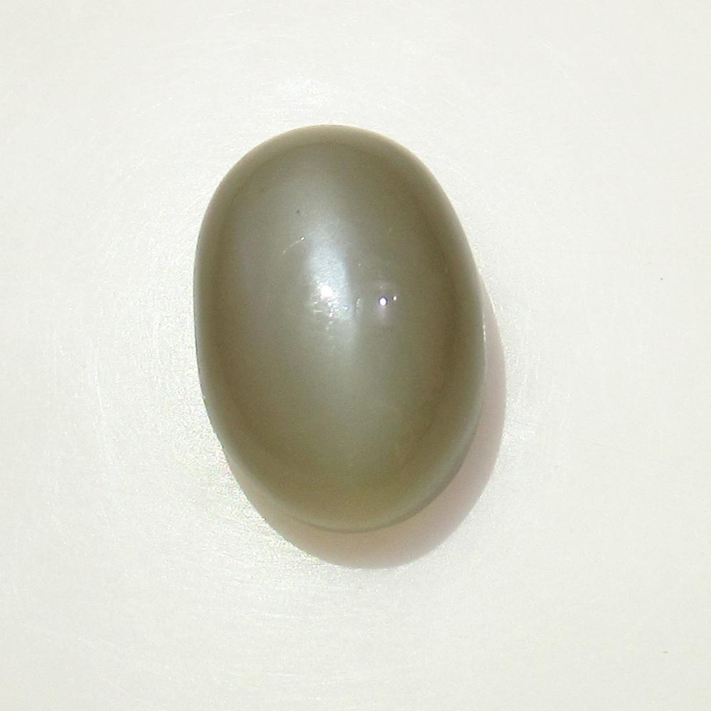 17.35 Ct Natural Moonstone Oval Cab: No Reserve! Title: 17.35 Ct Natural Moonstone Oval Cab Stone Clarity: Semi-Transparent Gemstone:Natural Moonstone Carat Weight: 17.35 Size/Dimensions: 18.10 x 12.70 x 9.70 mm Additional Information: N