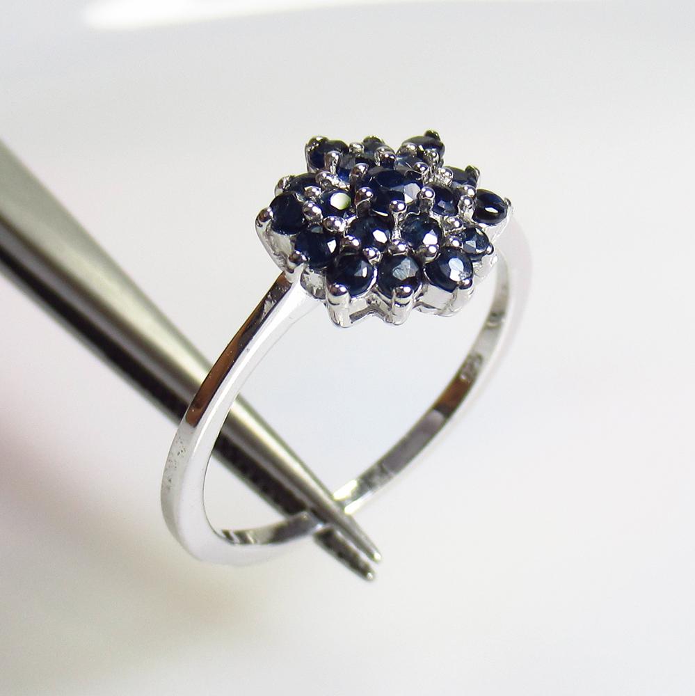 1.77 g 925 Sealed Silver Natural Blue Sapphire Ring (1 of 3)