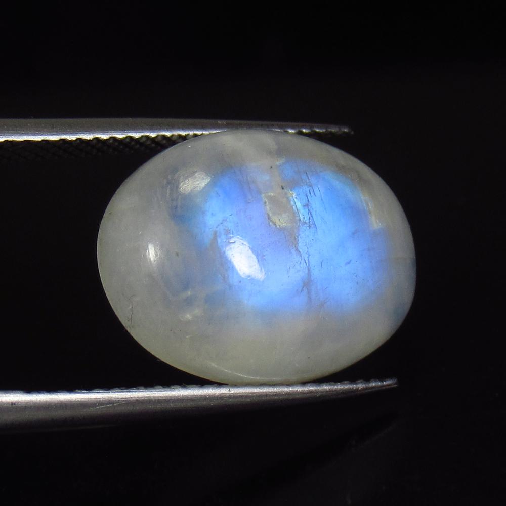 11.83 Ct Natural Blue Moonstone Oval Cab: No Reserve! Title: 11.83 Ct Natural Blue Moonstone Oval Cab Stone Clarity: Translucent Gemstone:Natural Moonstone Carat Weight: 11.83 Size/Dimensions: 17.80 x 13.00 x 6.40 mm Additional Information: E