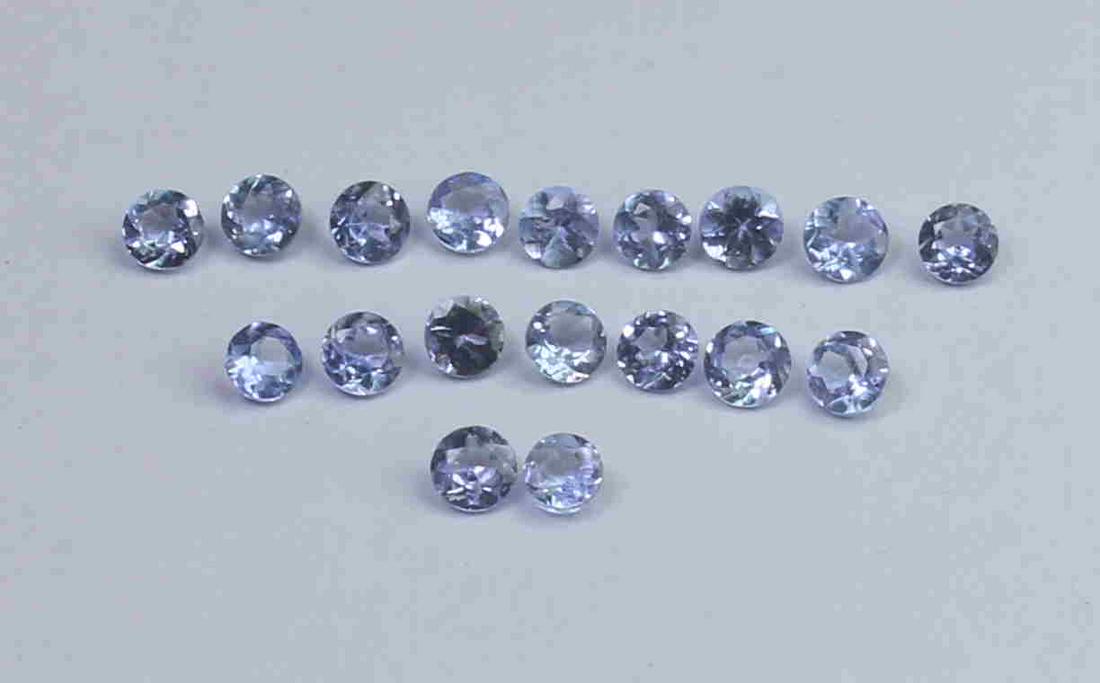 1.22 Cts Natural Tanzanite Lot: No Reserve! Title: 1.22 Cts Natural Tanzanite Lot Additional Information: Gemstone : Natural Tanzanite Origin : Tanzania Weight : 1.22 carats Dimensions : 2.5-2.5 mm [calibrated] Shape : Round Cut Num