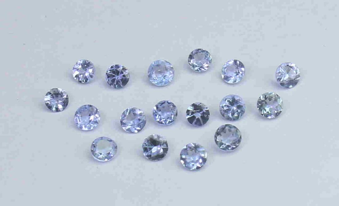 1.02 Cts Natural Tanzanite Lot: No Reserve! Title: 1.02 Cts Natural Tanzanite Lot Additional Information: Gemstone : Natural Tanzanite Origin : Tanzania Weight : 1.02 carats Dimensions : 2.5-2.5 mm [calibrated] Shape : Round Cut Num