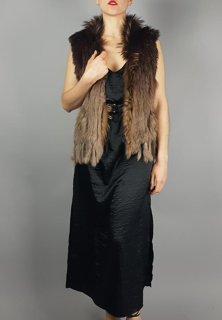 BROWN BEIGE RACCOON RABBIT VEST / GILET: Title: BROWN BEIGE RACCOON RABBIT VEST / GILET Dimensions: Size M: Length: 65cm/25.59in -Shoulders width:40cm/15.75in -Sleeve Length:0cm/0in -Chest size ( pit to pit x2 ):100cm/39.37in - Closed Hem:50