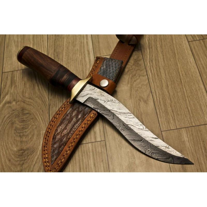 Dagger hunting bowie damascus steel knife hiking wood: Knife "Javari" made of damask steel. Handle – wood and scabbard - genuine leather. Damascus knives are very durable, look great and keep sharpness perfectly. Damascus steel has high quality contents