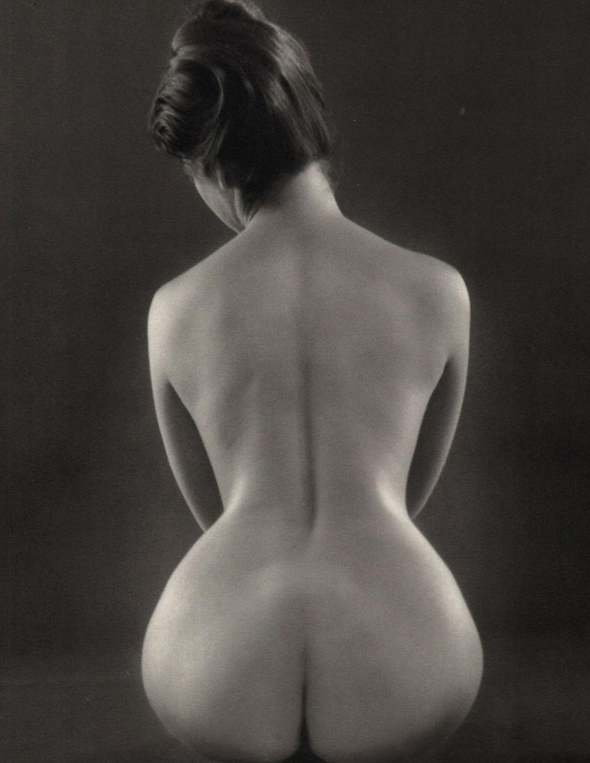 RUTH BERNHARD - Hour Glass, 1971: Artist: RUTH BERNHARD Print Title: Hour Glass, 1971 Medium: Duotone Photoengraving Printed in USA in 1980’s Image Size approx: 8.5 x 6.5” Ruth Bernhard (1905 – 2006), was a legendary San Francis