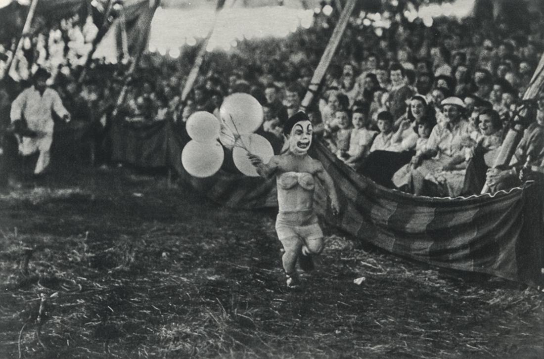 BRUCE DAVIDSON - Palisades, New Jersey, 1958: Artist: Bruce Davidson Title: Palisades, New Jersey, 1958 Medium: Sheet Fed Gravure, 1972, France Dimensions: 7x4.6" Description: Heat Wax Mounted on 8.5x11" Conservation Board Artist Bio: Bruce David
