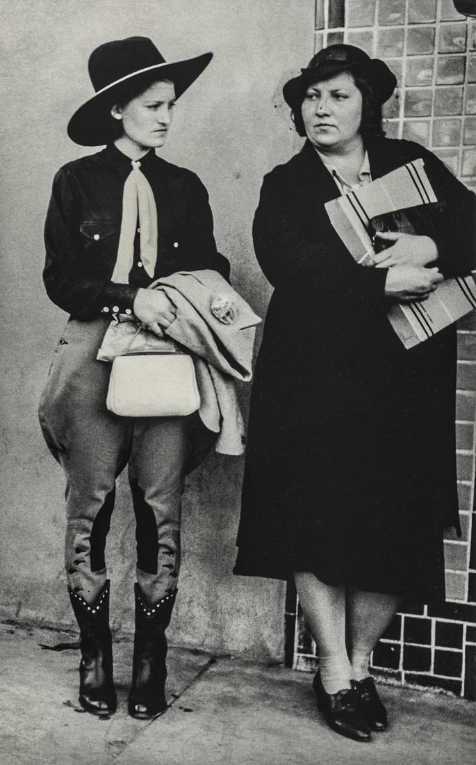JOHN GUTMANN - Texas Women, 1937 (1 of 1)