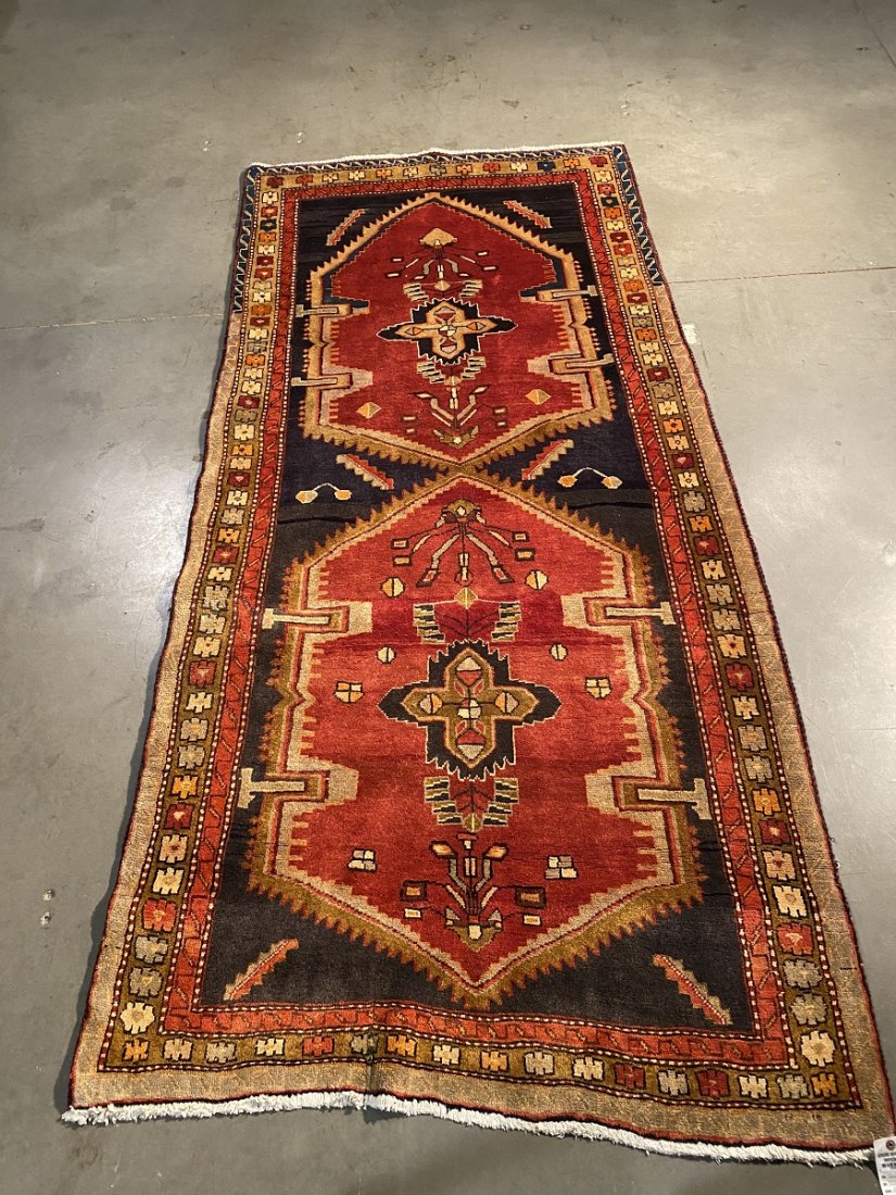 STUNNING PERSIAN VINTAGE RUG 4 (1 of 6)
