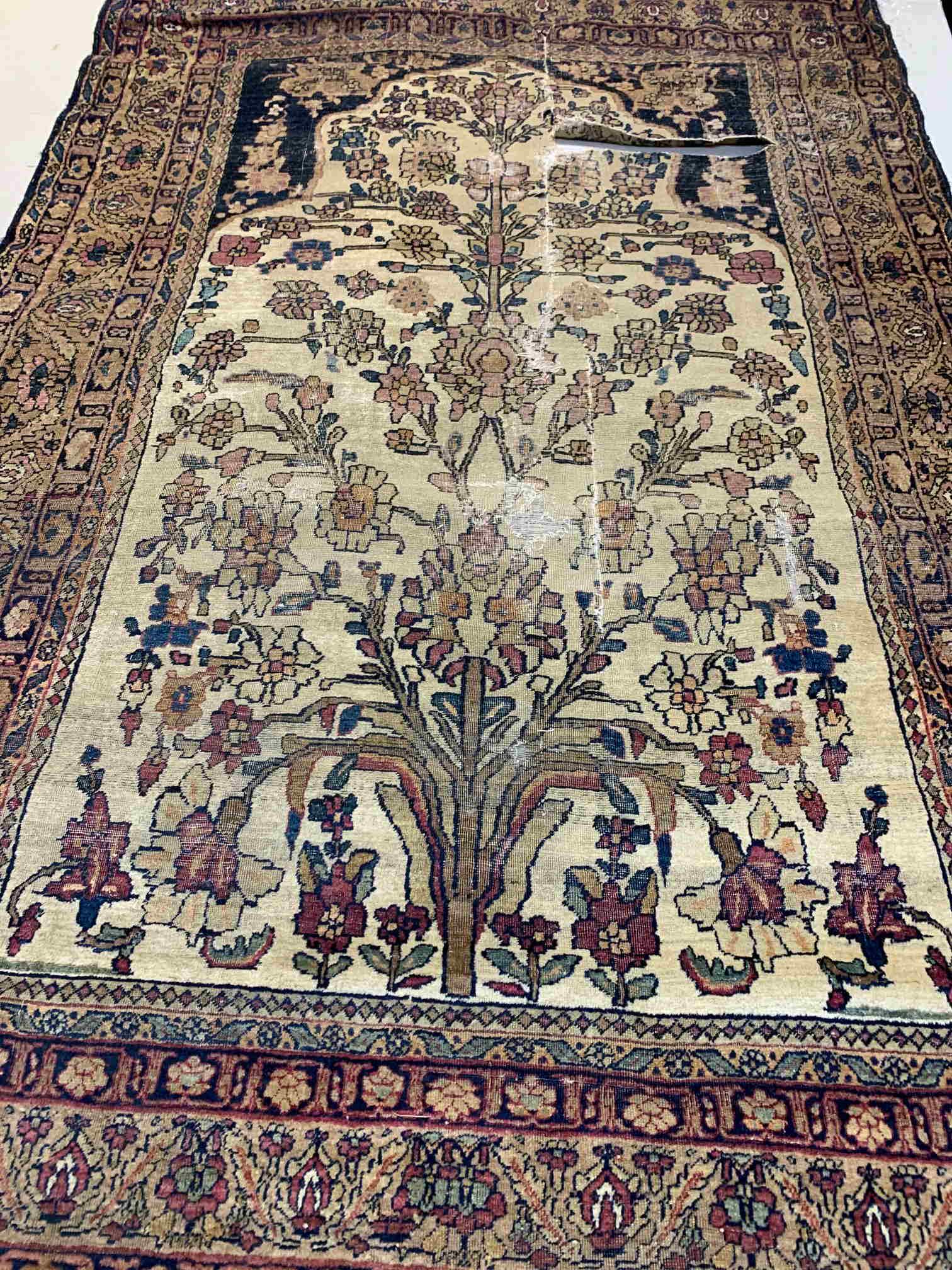Antique Hand Knotted Persian Kermen 4x6 ft: Title: Antique Hand Knotted Persian Kermen 4x6 ft Origin: Iran Size: 4x6 ft Material: 100 % Wool Circa:1910 Description: Antique Hand Knotted Persian Kermen 4x6 ft Reserve: $75.00 Shipping: Domestic