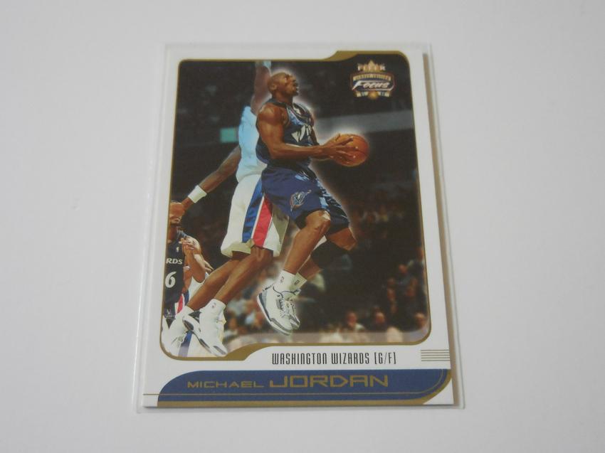 2001-02 FLEER FOCUS JERSEY EDITION MICHAEL JORDAN (1 of 2)