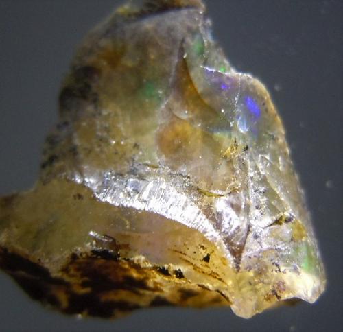 1.5 CT PRECIOUS OPAL WITH EXCELLENT PLAY-OF-COLOR (1 of 6)