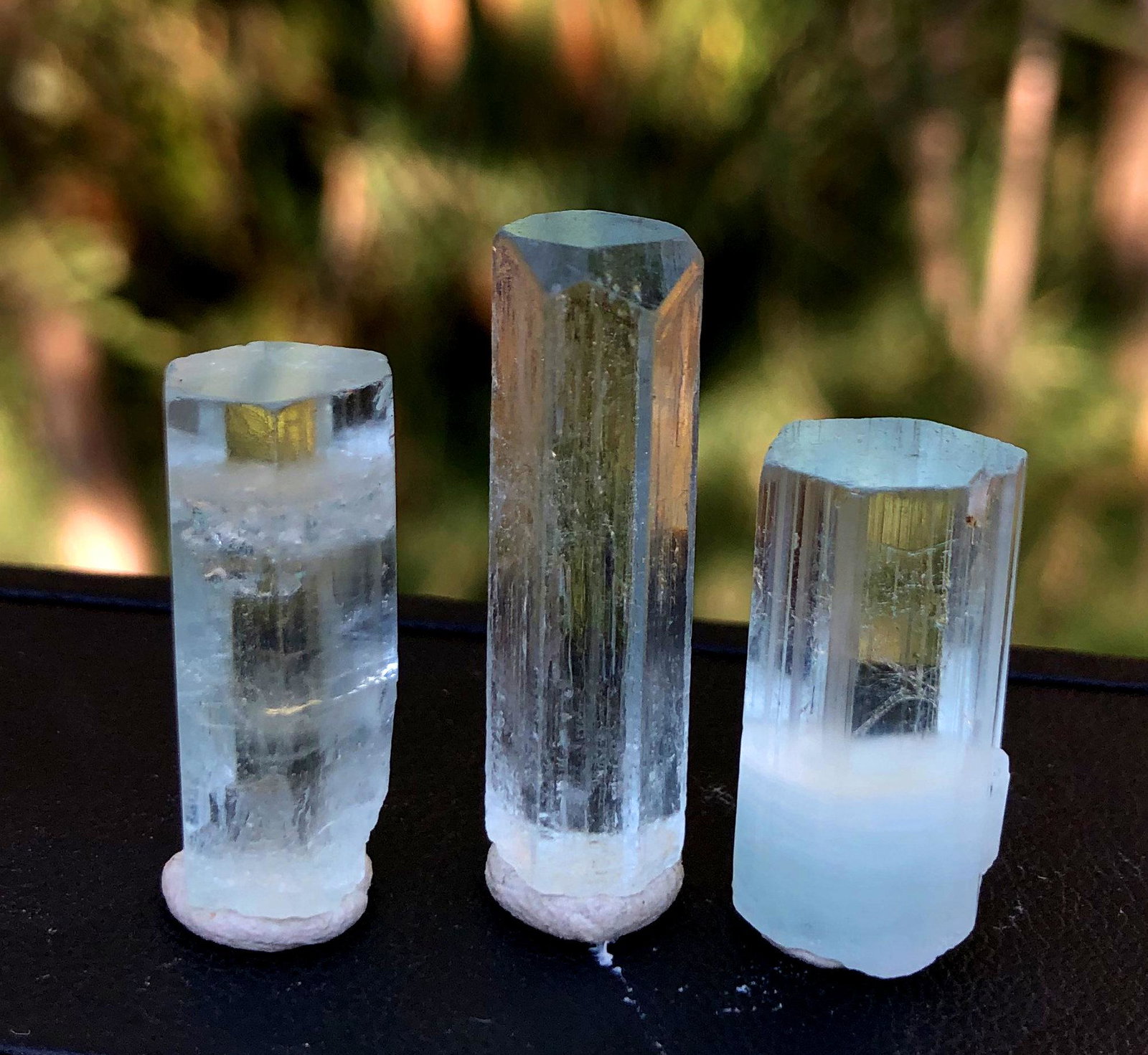 Aquamarine Crystals , Terminated Damage Free Natural: Aquamarine Crystals , Terminated Damage Free Natural Facet Grade Clarity Aquamarine Crystal from Pakistan - Weight : -60 Carat Size : , , 29*10*8 mm Treatment : Natural Origin : Pakistan DHL Ecommerce