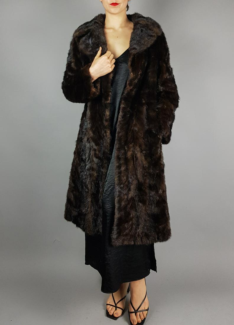 DARK BROWN MINK FUR COAT (1 of 15)
