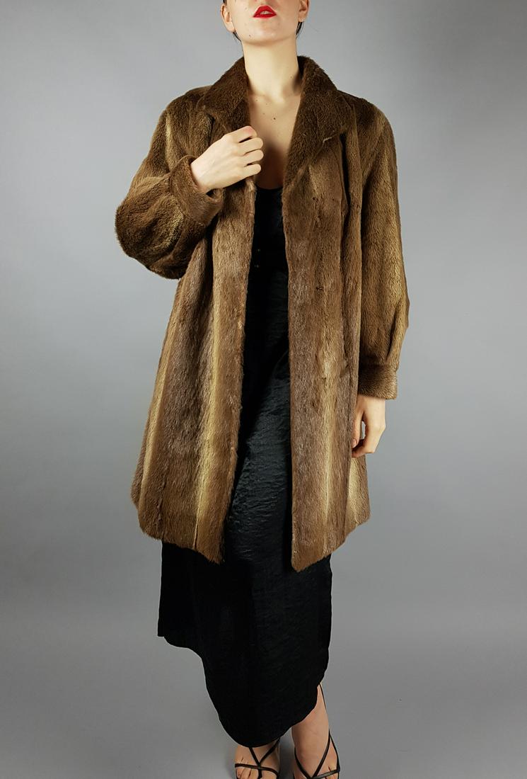 SHORT HAIR BEIGE FUR JACKET (1 of 8)