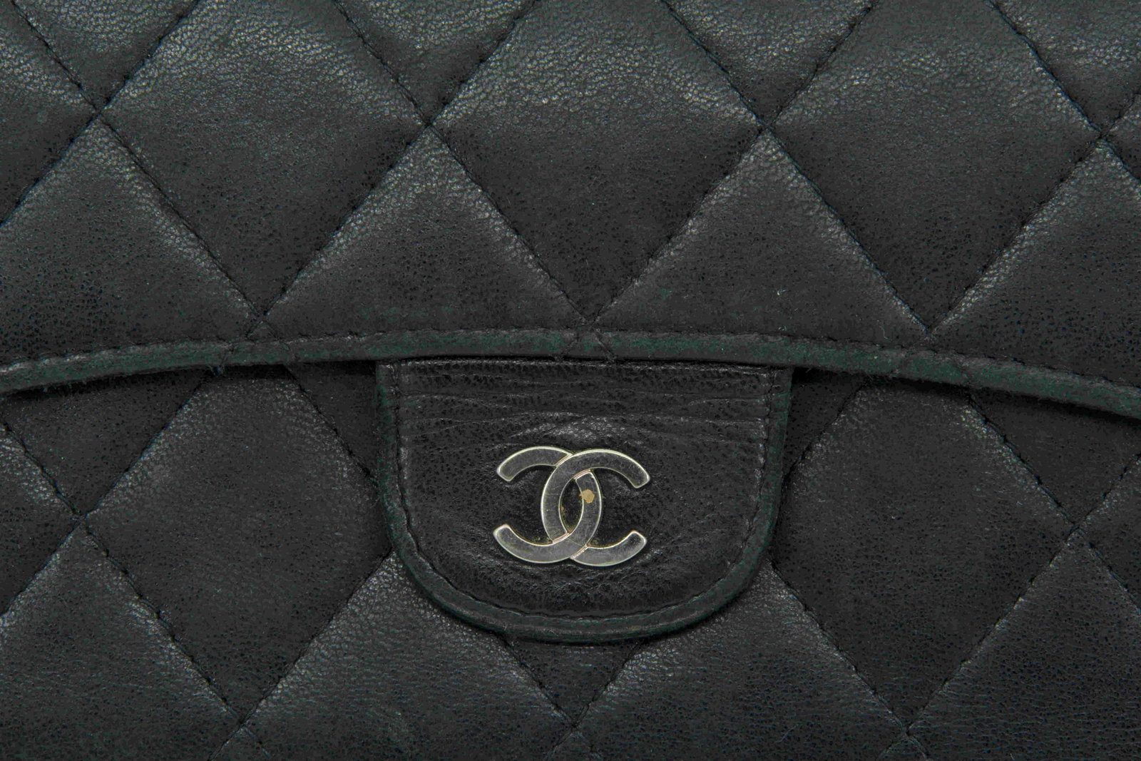 Chanel Lambskin Wallet: Title: Chanel Lambskin Wallet Material: Leather Dimensions: L 7 W 1 H 4.25 Condition: BC Reserve: $190.00 Shipping: Domestic: Flat-rate of $10.00 to anywhere within the contiguous U.S. Intern